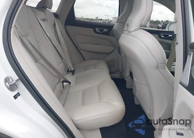 YV4L12DF7P1301418: 43485298