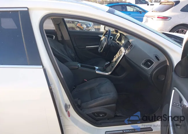 YV126MEB7F1192779: 43485351