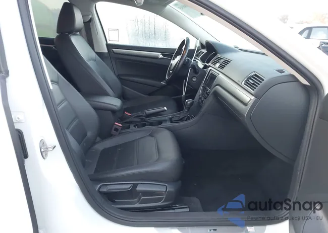 1VWAA7A35JC022477: 43486543