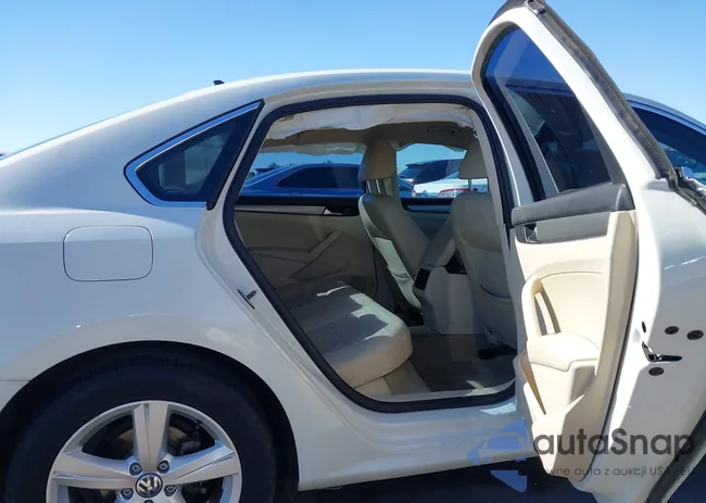 1VWBP7A38EC012115: 43486557