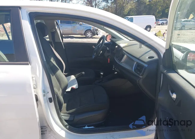 3KPA24AD7PE520947: 43486797