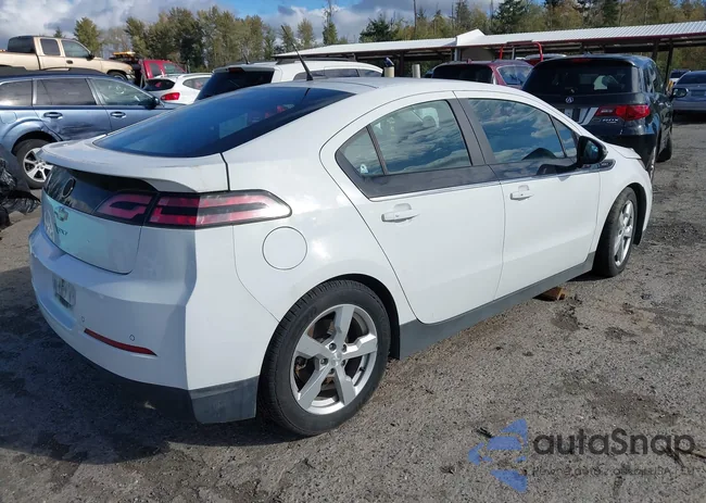 1G1RE6E49EU152598: 43486093