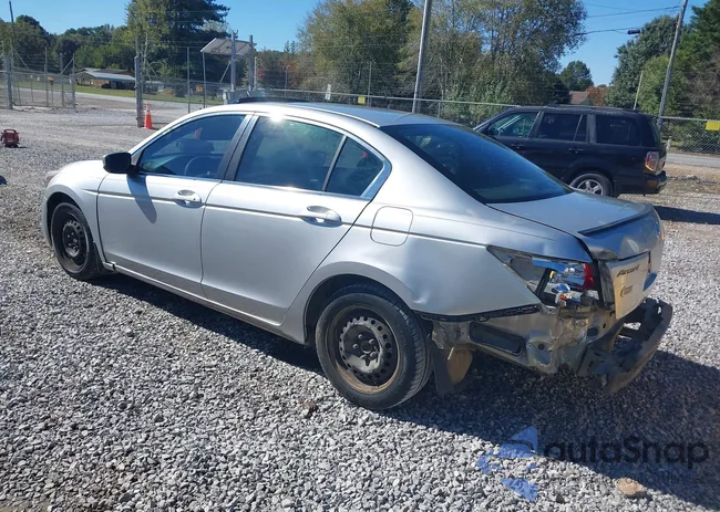 1HGCP2F37AA076317: 43486104