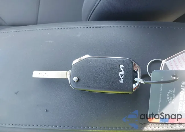 KNDCP3LE4S5262353: 43486216