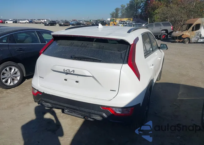 KNDCP3LE4S5262353: 43486216