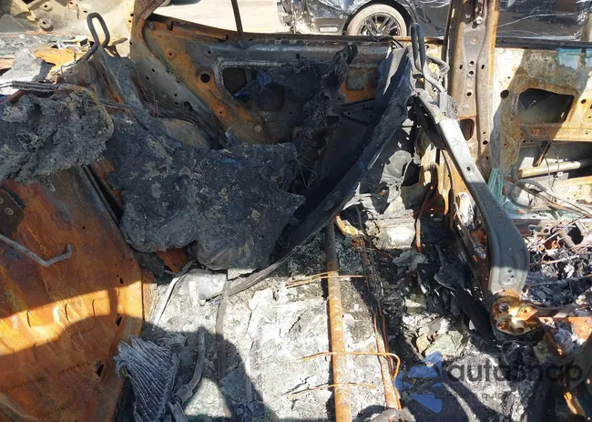 2T1BURHE5EC000803: 43486312