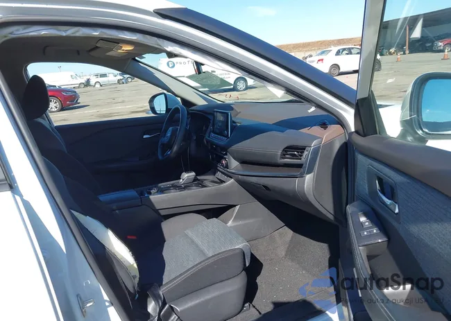 JN8BT3BB4PW357645: 43486424