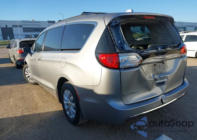 2C4RC1BG0HR535250: 43487550