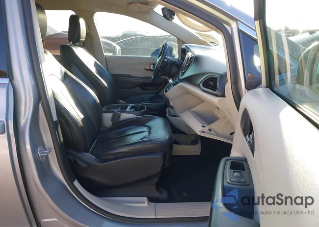 2C4RC1BG0HR535250: 43487550