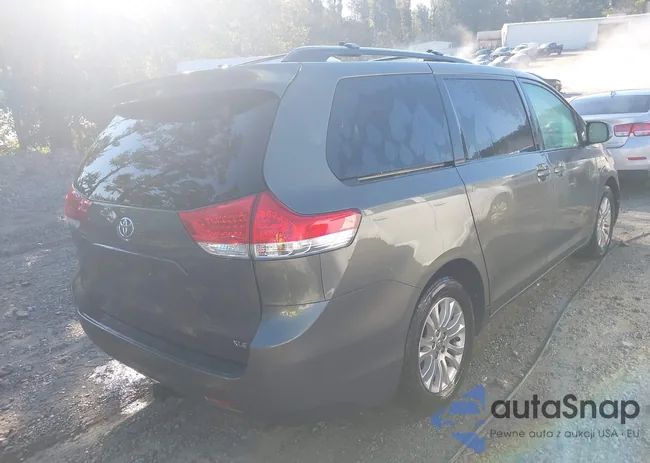 5TDYK3DC8BS128232: 43487622