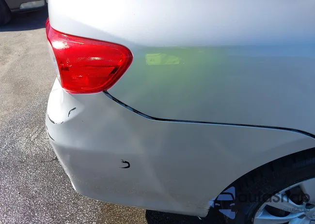 2T1BU4EE7DC971226: 43487640