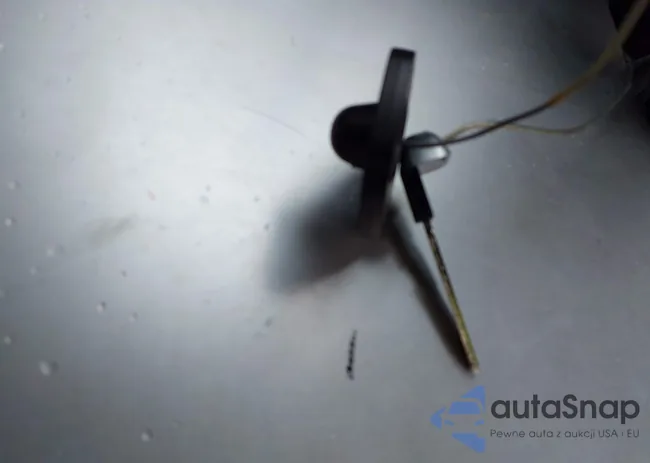 JM1BL1L35D1817749: 43487660