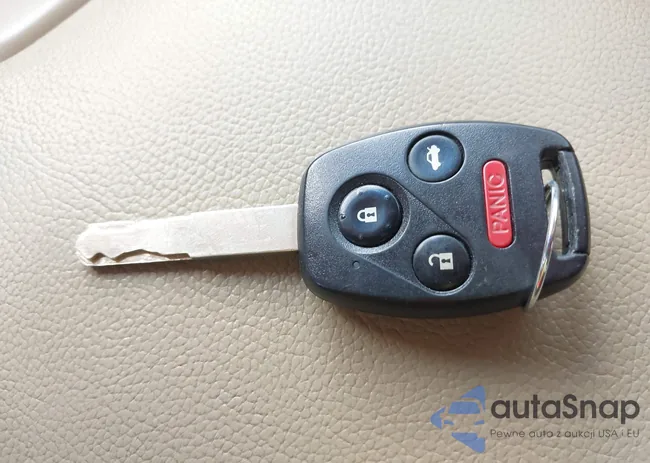 1HGCP2F8XBA028789: 43487151