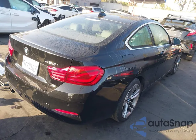 WBA4W3C54KAF92752: 43487208