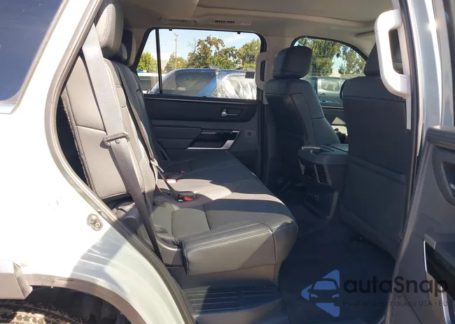 7SVAAABA8RX040723: 43487435