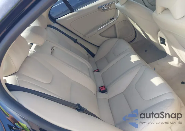 YV1612TK7F1342588: 43488576