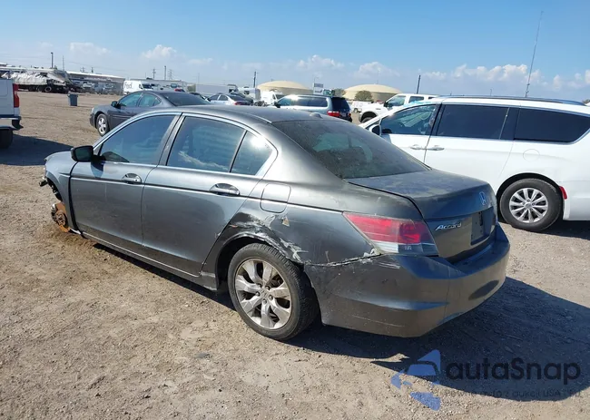 1HGCP2F81AA100980: 43488699