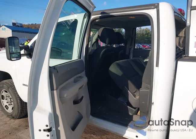 1GC1KVCG9EF145773: 43488774