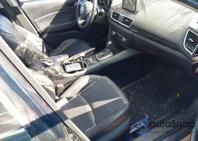 3MZBM1M71FM231809: 43488859