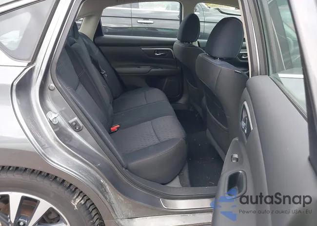 1N4AL3AP0HC219579: 43488927