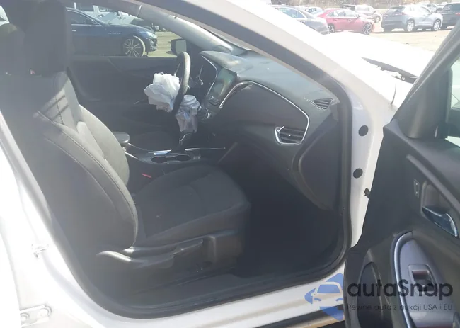 1G1ZD5ST8MF022226: 43489040