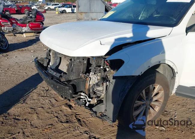 3VV0B7AX7JM118707: 43488279