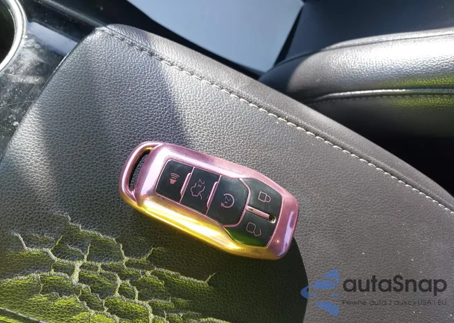 3FA6P0K93DR137057: 43489651