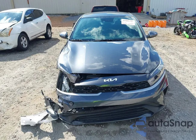 3KPF24AD7RE836115: 43489797