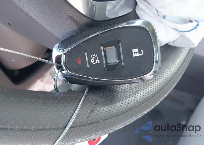 1G1ZB5ST1LF053404: 43489084