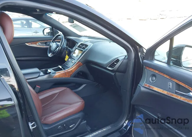 2LMPJ8LP2KBL25172: 43490504