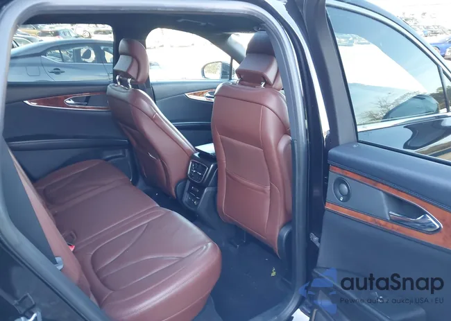 2LMPJ8LP2KBL25172: 43490504