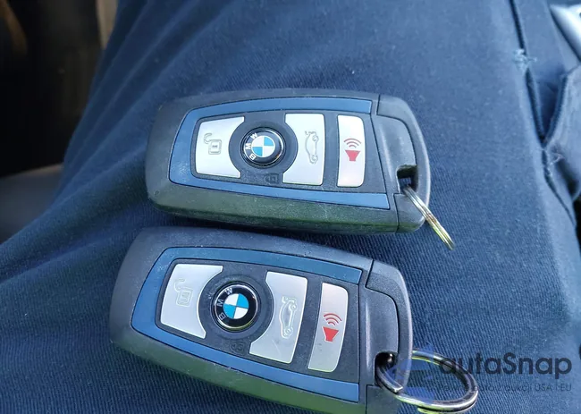 WBA4W9C5XKAF98638: 43490527