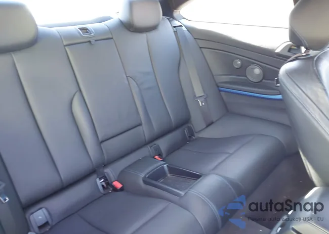 WBA4W9C5XKAF98638: 43490527