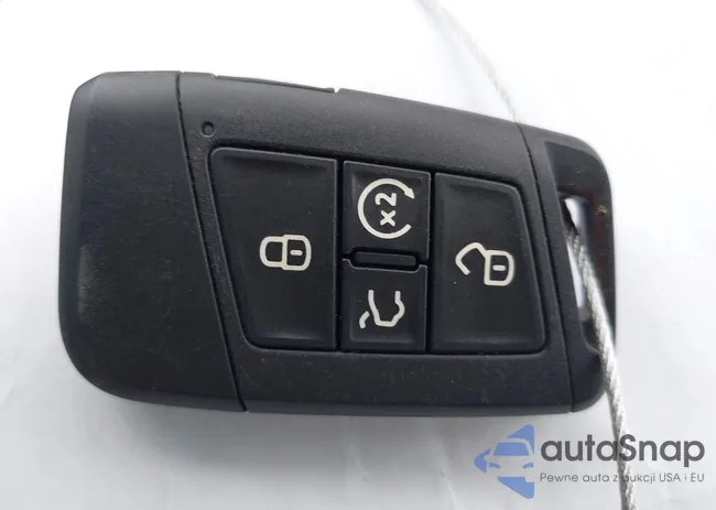 3VV8B7AX9PM068226: 43490540