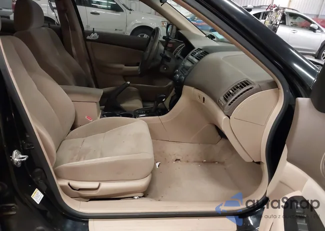 1HGCM56376A145752: 43490564