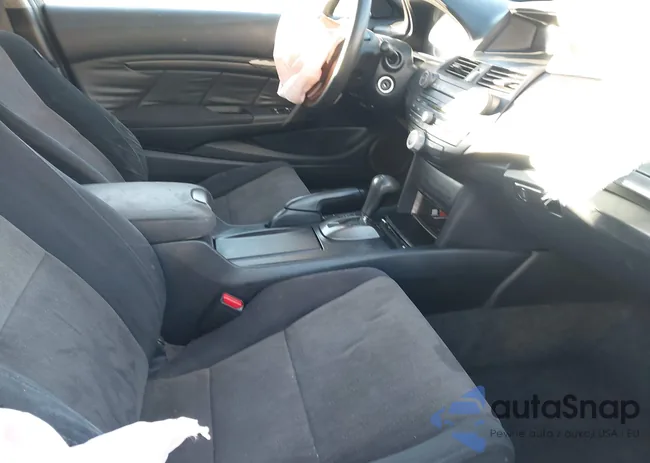 1HGCS1B39AA010768: 43490611