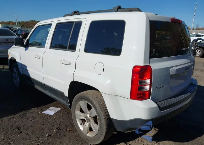 1C4NJRFB2DD177583: 43490753