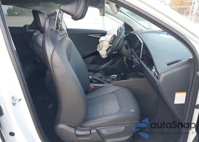 KNDCR3L14R5117296: 43490168