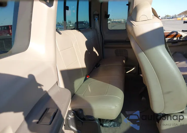 1FTNX20P33ED77715: 43490230