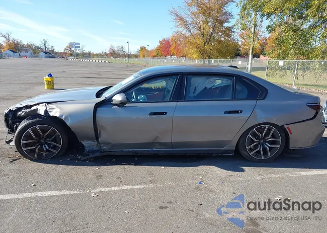 WBA33EH08RCR00014: 43491559