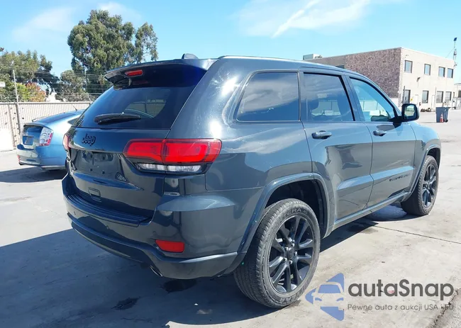 1C4RJFAG1JC122093: 43491798