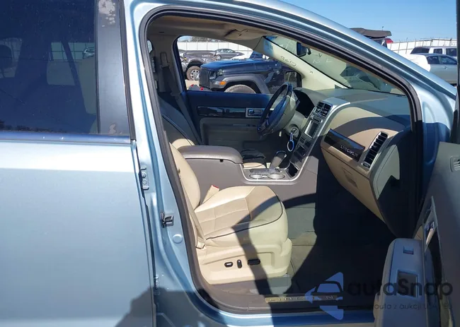 2LMDU88C68BJ21662: 43491904