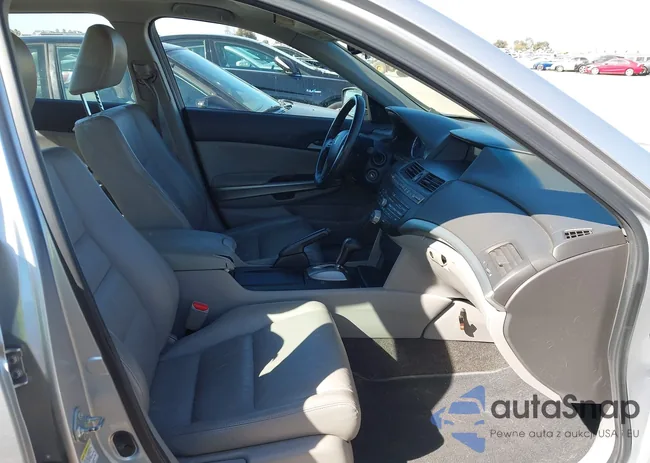 1HGCP2F80AA005326: 43491935