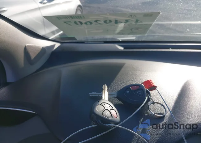 VNKKTUD30JA088966: 43492607