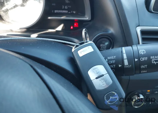 3MZBM1L72FM157608: 43492618