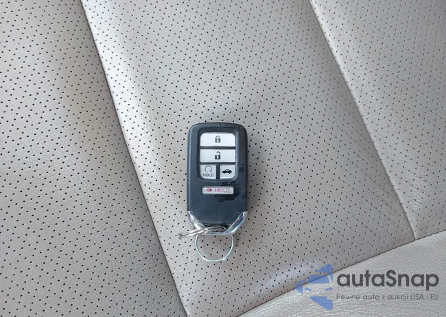 1HGCR3F85GA009817: 43492707