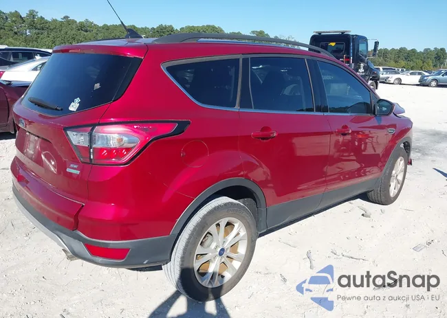 1FMCU0GD9JUC26702: 43492828