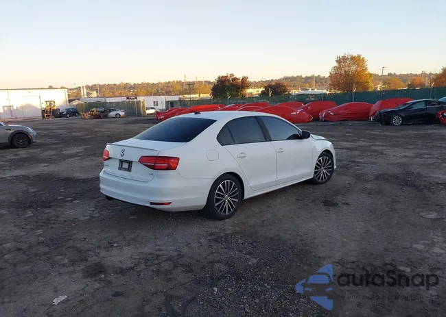 3VWD17AJXHM300018: 43492971