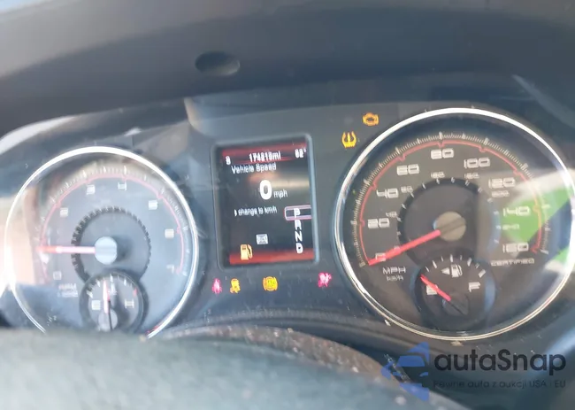 2C3CDXAG3EH193595: 43492975