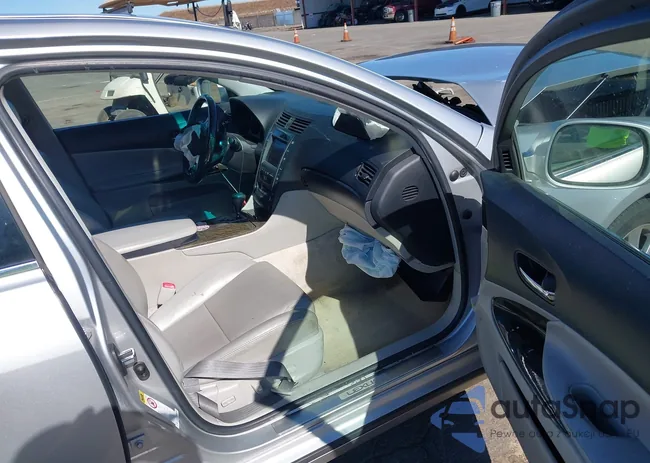 JTHBE1KS3B0053954: 43492992